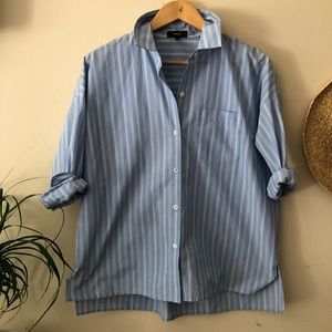 Theory “Lourah” over size button up blue shirt